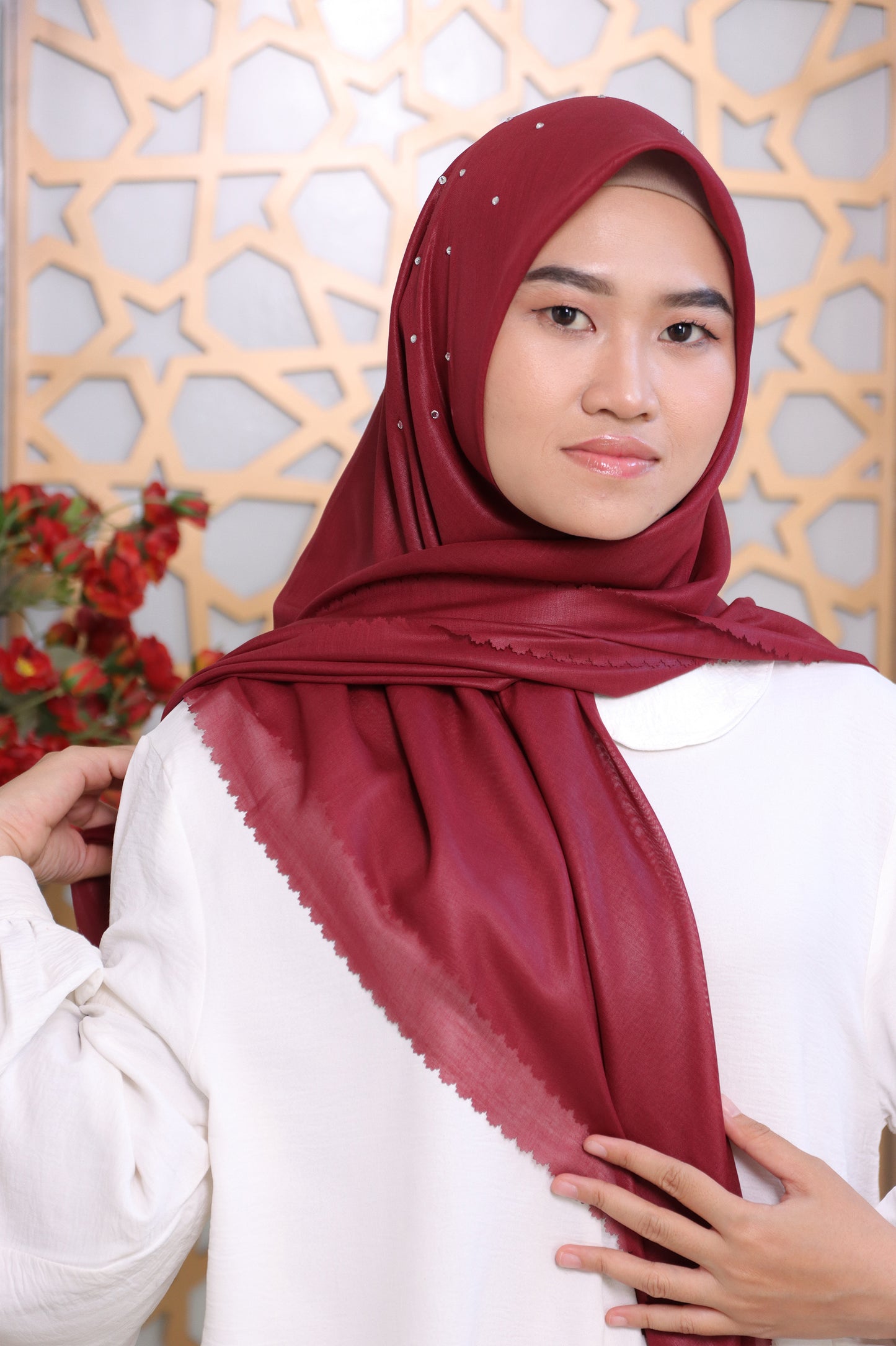 Elegant Scarf - Maroon