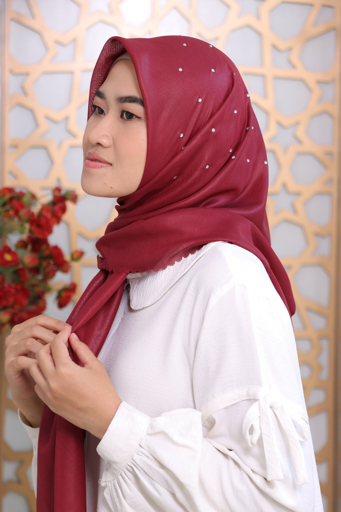 Elegant Scarf - Maroon